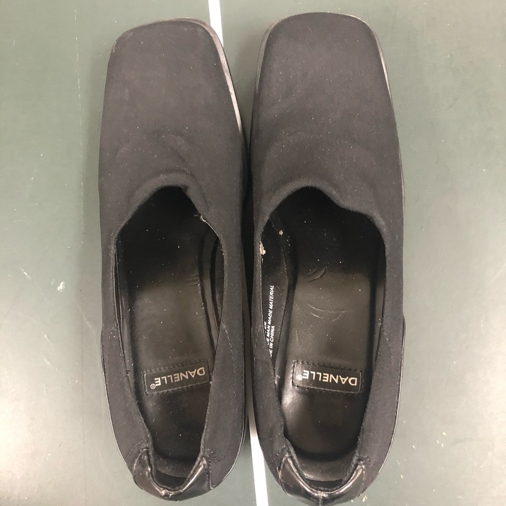 Used black flats